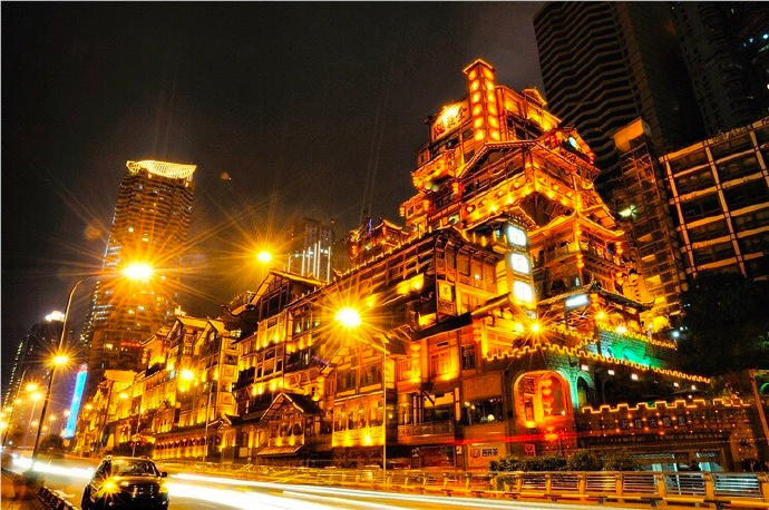 重慶洪崖洞,千與千尋的既視感 丨攝影師